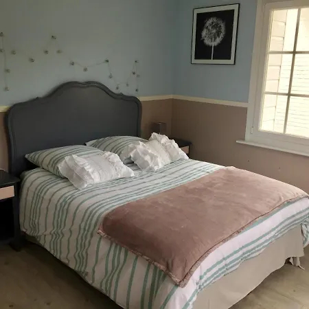 빌라 La Croisee Des Chemins *